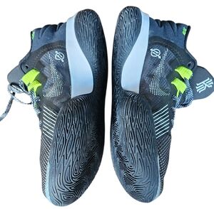 Nike Kyrie Flytrap Basketball Shoes Nike Sneakers Black Grey White Size 10.5